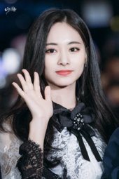 Tzuyu 쯔위 / 周子瑜 ( Twice )